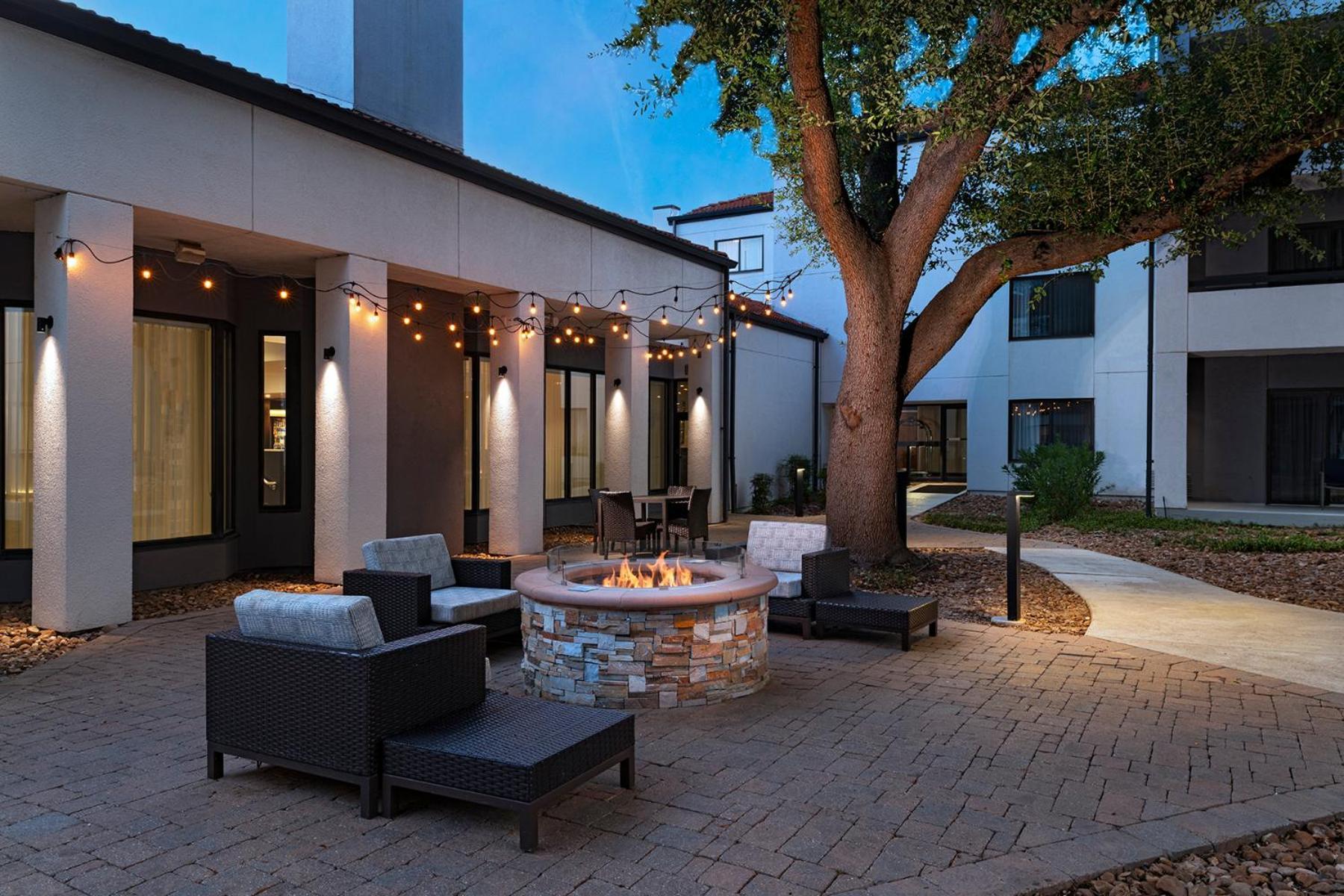 Hotel Courtyard By Marriott San Antonio Downtown Extérieur photo